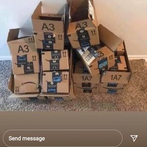 Meet your Posher, Phyllis